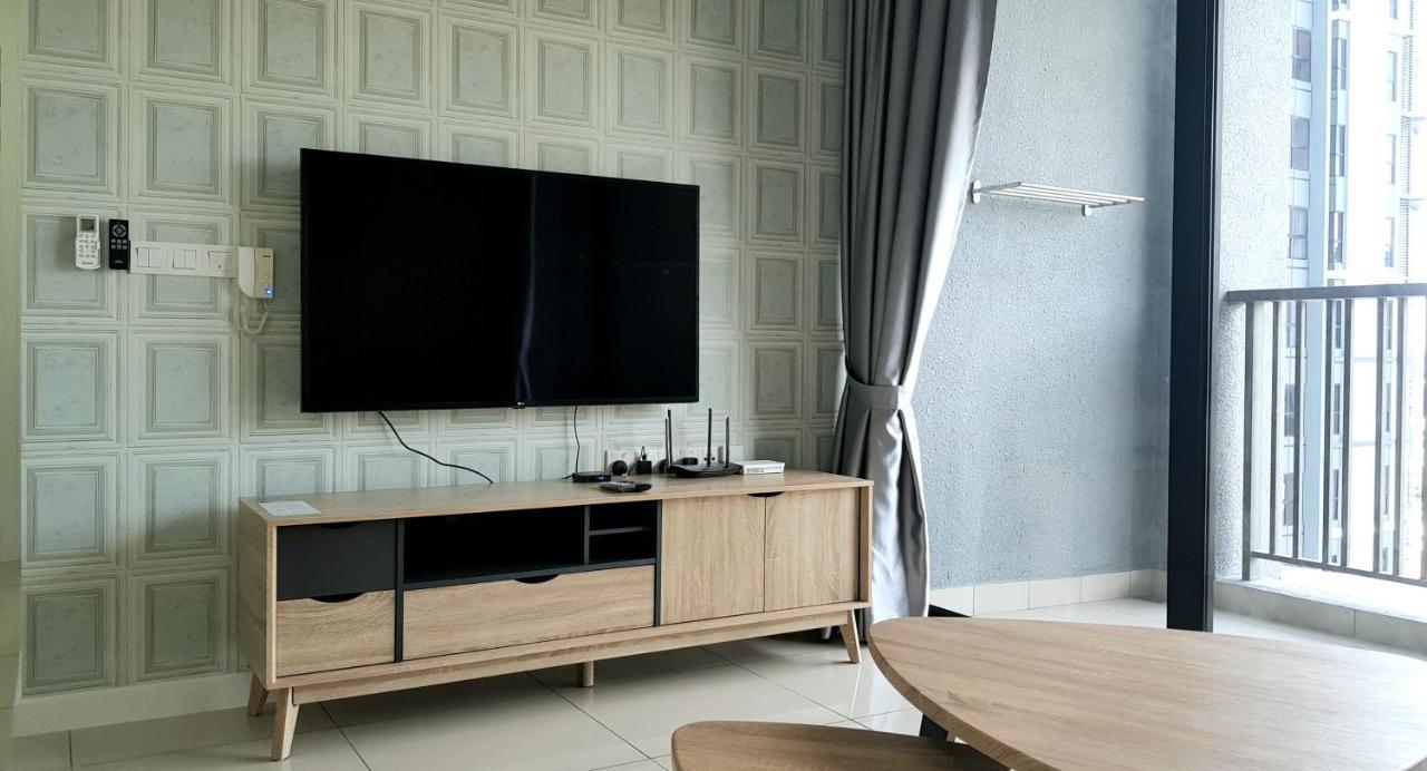 Appartamento Le Pavillion Puchong By Widebed Upto 6Pax Kuala Lumpur Esterno foto