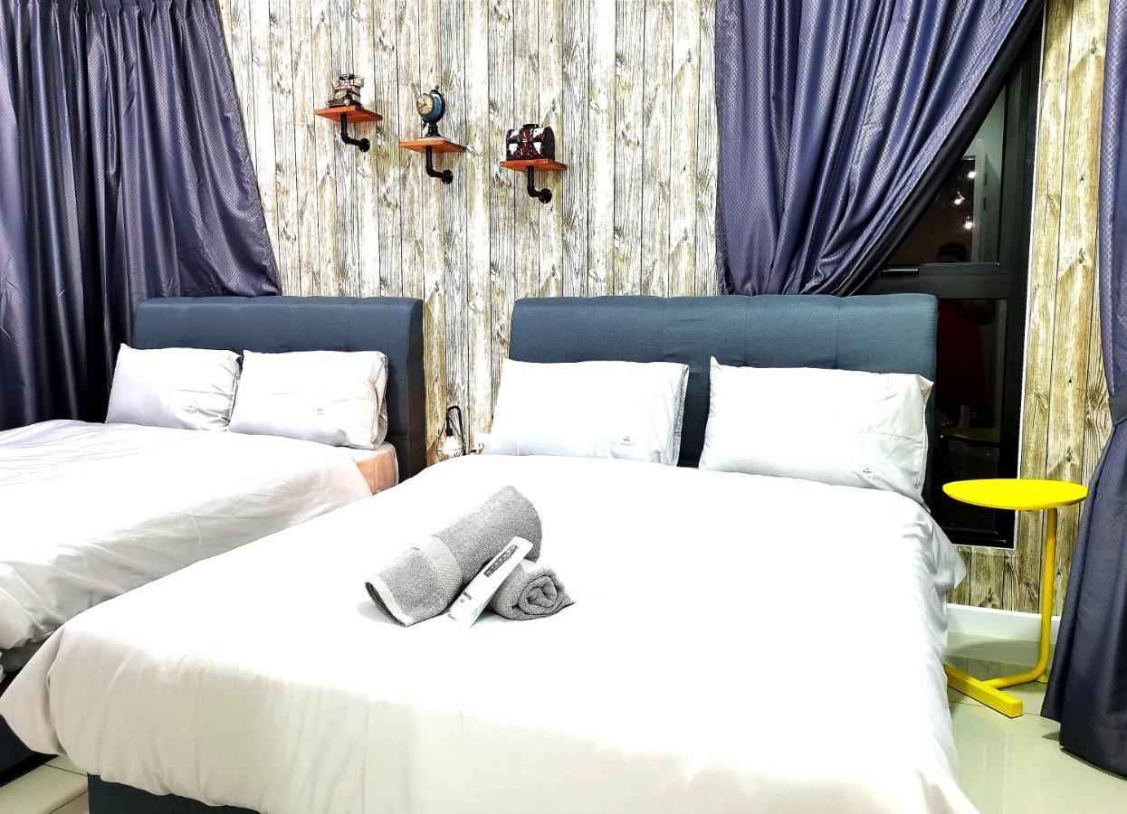 Appartamento Le Pavillion Puchong By Widebed Upto 6Pax Kuala Lumpur Esterno foto