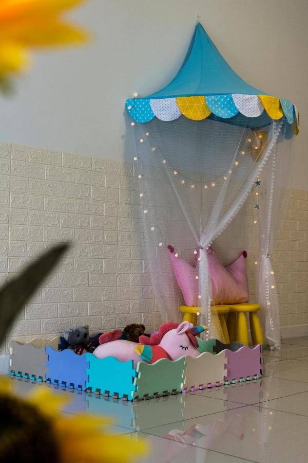 Appartamento Le Pavillion Puchong By Widebed Upto 6Pax Kuala Lumpur Esterno foto