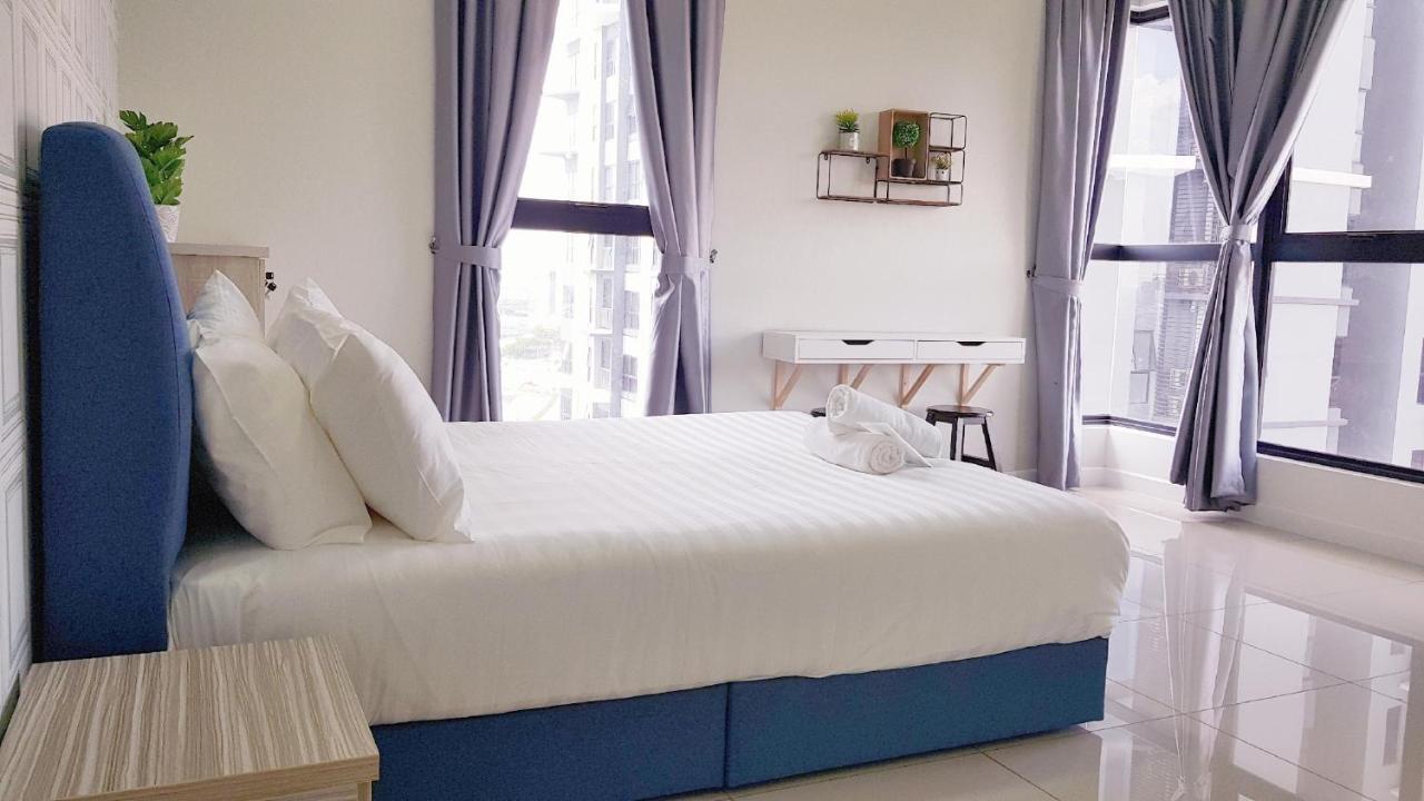 Appartamento Le Pavillion Puchong By Widebed Upto 6Pax Kuala Lumpur Esterno foto